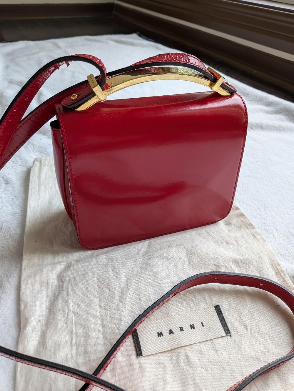 Marni Sculpture Crossbody Top Handle Leather Bag
